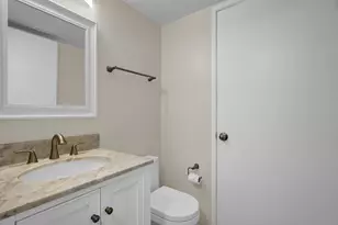 2665 Glengyle Dr, Vienna, VA 22181 - Photo 17