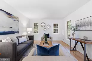 12024 Cheviot Dr, Herndon, VA 20170 - Photo 5