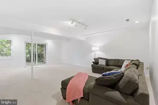 12024 Cheviot Dr, Herndon, VA 20170 - Photo 29