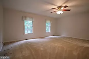 6065 Innisvale Dr, Fairfax Station, VA 22039 - Photo 15