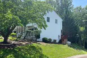 9201 Beachway Ln, Springfield, VA 22153 - Photo 13