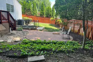 9201 Beachway Ln, Springfield, VA 22153 - Photo 9