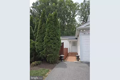 9201 Beachway Lane, Springfield, VA 22153 - Photo 5