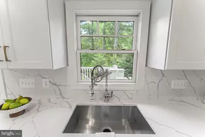 5844 Bermuda Court, McLean, VA 22101 - Photo 13