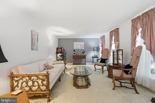 6121 Queens Brigade Ct, Fairfax, VA 22030 - Photo 7