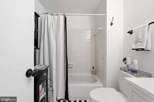 6121 Queens Brigade Ct, Fairfax, VA 22030 - Photo 21