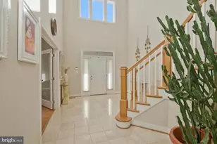 5922 Chesterbrook Rd, McLean, VA 22101 - Photo 9