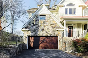 5922 Chesterbrook Rd, McLean, VA 22101 - Photo 3