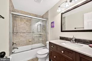 7920 Freehollow Dr, Falls Church, VA 22042 - Photo 17