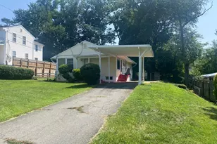3137 Graham Rd, Falls Church, VA 22042 - Photo 3