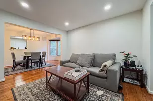 5938 Wild Brook Ct, Centreville, VA 20121 - Photo 3