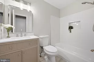 6015 Chestnut Hollow Ct, Centreville, VA 20121 - Photo 21