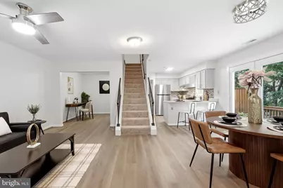 6015 Chestnut Hollow Court, Centreville, VA 20121 - Photo 5