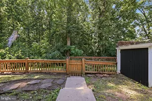 6015 Chestnut Hollow Ct, Centreville, VA 20121 - Photo 37