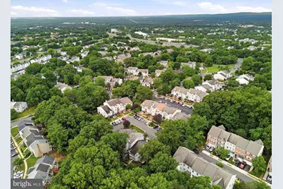 6015 Chestnut Hollow Court, Centreville, VA 20121 - Photo 33