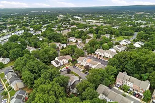 6015 Chestnut Hollow Ct, Centreville, VA 20121 - Photo 33