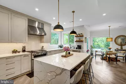6719 Tennyson Drive, McLean, VA 22101 - Photo 9