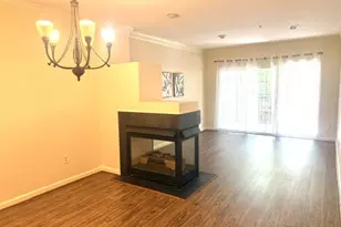 1581 Leeds Castle Dr, Vienna, VA 22182 - Photo 3