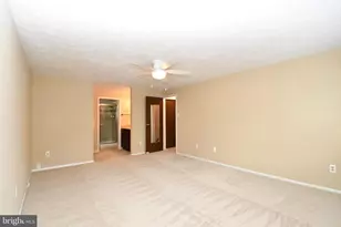 8017 Diving Cliff Ln, Springfield, VA 22153 - Photo 15