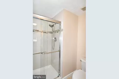 8017 Diving Cliff Lane, Springfield, VA 22153 - Photo 17