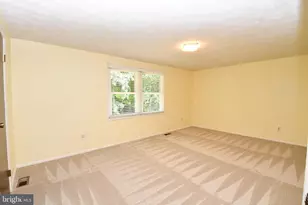 8017 Diving Cliff Ln, Springfield, VA 22153 - Photo 19