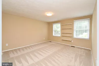 8017 Diving Cliff Lane, Springfield, VA 22153 - Photo 21