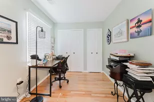 8001 Bethelen Woods Ln, Springfield, VA 22153 - Photo 15