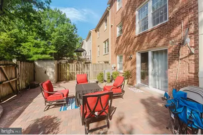 8001 Bethelen Woods Lane, Springfield, VA 22153 - Photo 21
