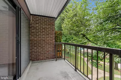 9721 Kings Crown Court #202, Fairfax, VA 22031 - Photo 5