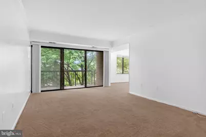 9721 Kings Crown Court #202, Fairfax, VA 22031 - Photo 3