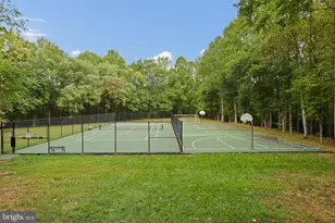 1651 Valencia Way, Reston, VA 20190 - Photo 7