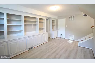 5204 Queensberry Avenue, Springfield, VA 22151 - Photo 7