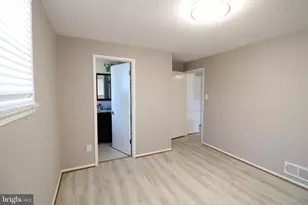 5204 Queensberry Ave, Springfield, VA 22151 - Photo 9