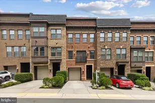 3117 Sundrops Ct, Fairfax, VA 22031 - Photo 1