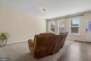 8358 Sallyport St, Lorton, VA 22079 - Photo 9
