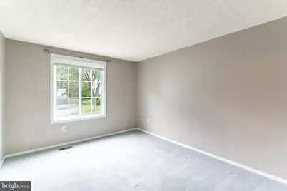 5906 Oak Leather Drive, Burke, VA 22015 - Photo 17