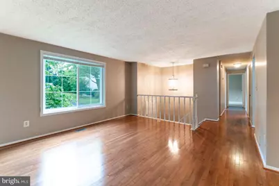 5906 Oak Leather Drive, Burke, VA 22015 - Photo 5