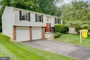 5906 Oak Leather Dr, Burke, VA 22015 - Photo 1