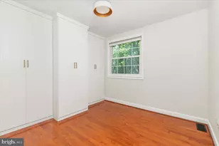 10927 Harpers Square Ct, Reston, VA 20191 - Photo 27