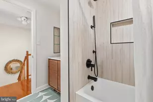 10927 Harpers Square Ct, Reston, VA 20191 - Photo 25