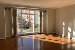 3384 Governors Crest Ct, Alexandria, VA 22310 - Photo 7