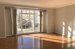 3384 Governors Crest Ct, Alexandria, VA 22310 - Photo 7