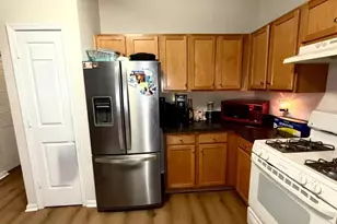 5172 William Colin Ct, Centreville, VA 20120 - Photo 3