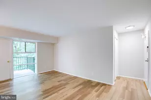 4917 Americana Dr, Annandale, VA 22003 - Photo 5