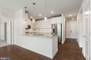 2960 Vaden Dr, Fairfax, VA 22031 - Photo 13