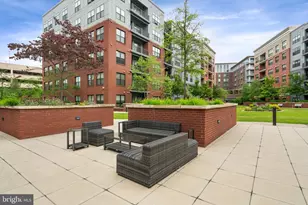 2960 Vaden Dr, Fairfax, VA 22031 - Photo 49