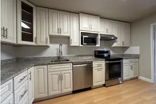 8340 Greensboro Dr, McLean, VA 22102 - Photo 11
