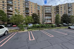 8340 Greensboro Dr, McLean, VA 22102 - Photo 5