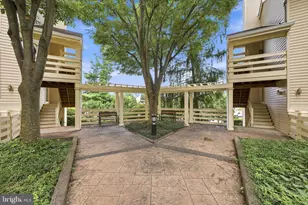 6605 Jupiter Hills Cir, Alexandria, VA 22312 - Photo 27