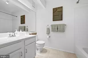 6605 Jupiter Hills Cir, Alexandria, VA 22312 - Photo 19